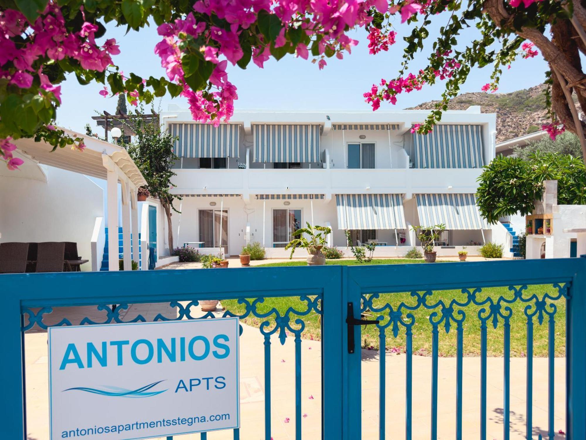 Antonios Apartments Stegna อาร์คานเยโลส ภายนอก รูปภาพ