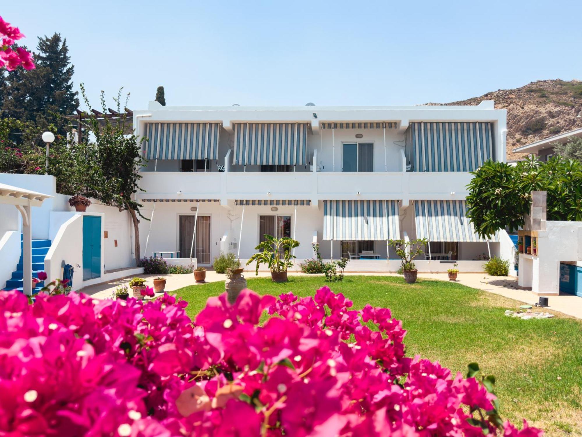 Antonios Apartments Stegna อาร์คานเยโลส ภายนอก รูปภาพ